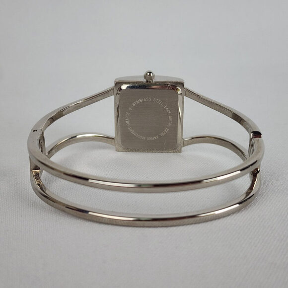 Silver Quartz Hinge Watch - Picture 4 of 9